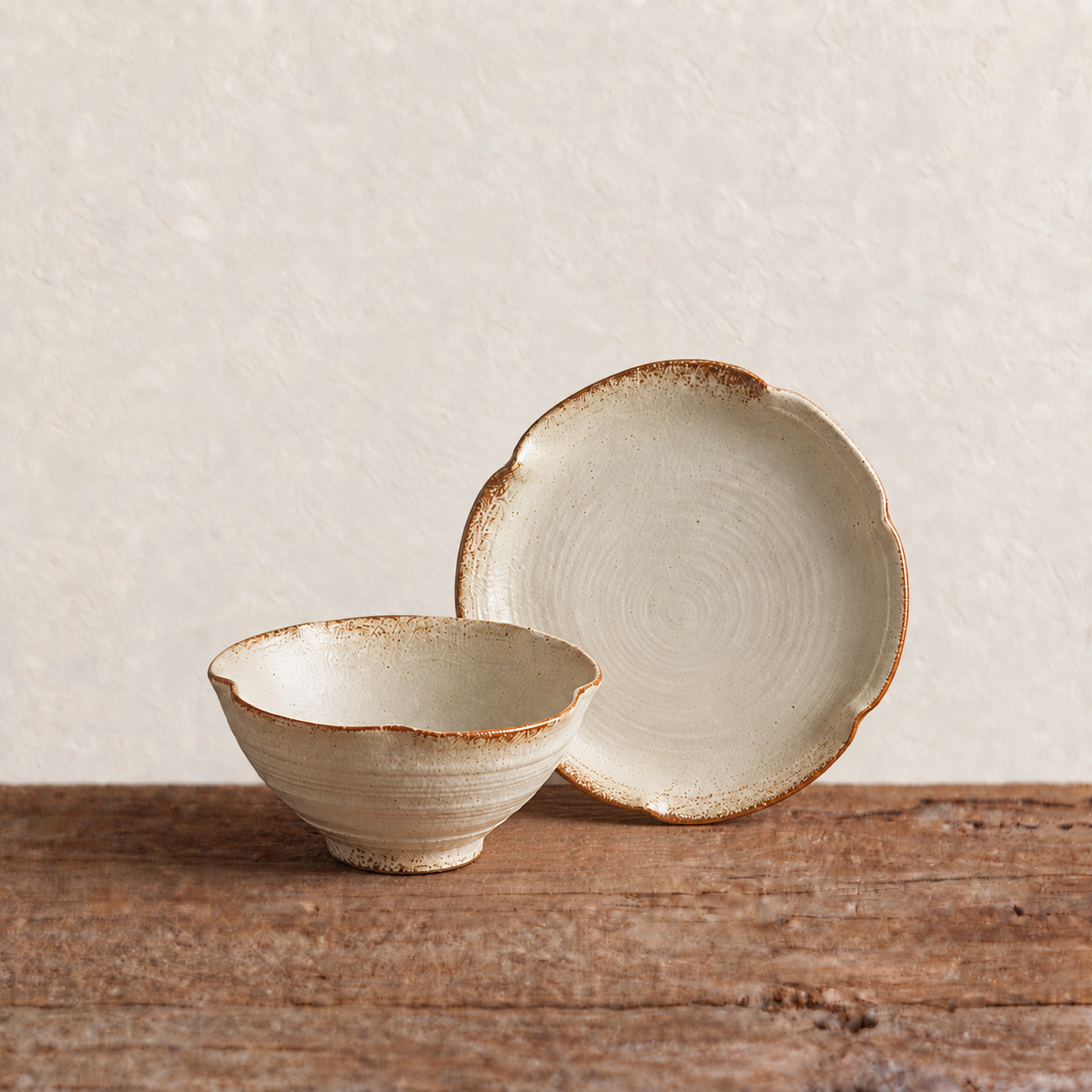 Rustic Scalloped Bowl & Plate Set