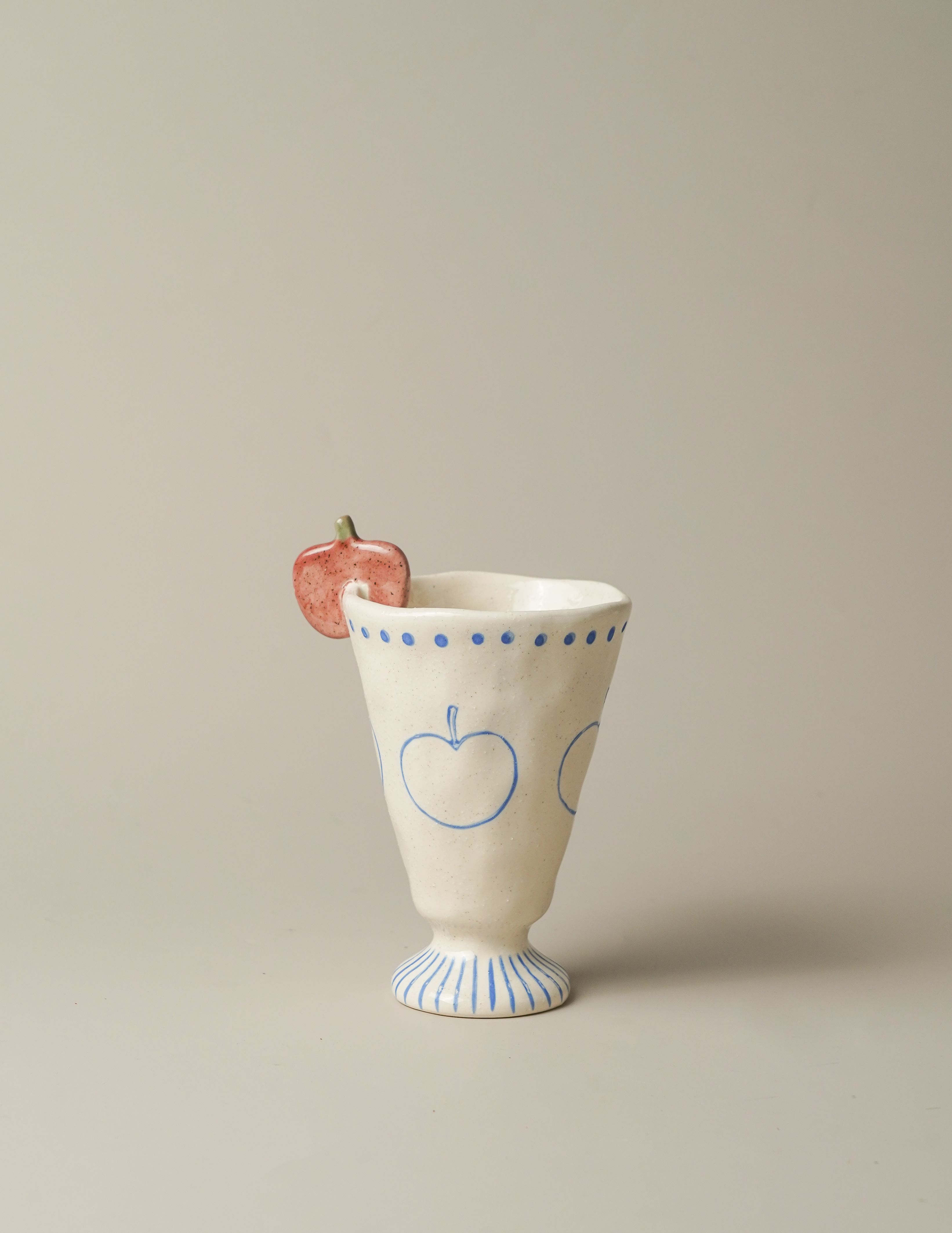 Apple Motif Stoneware Tall Cup