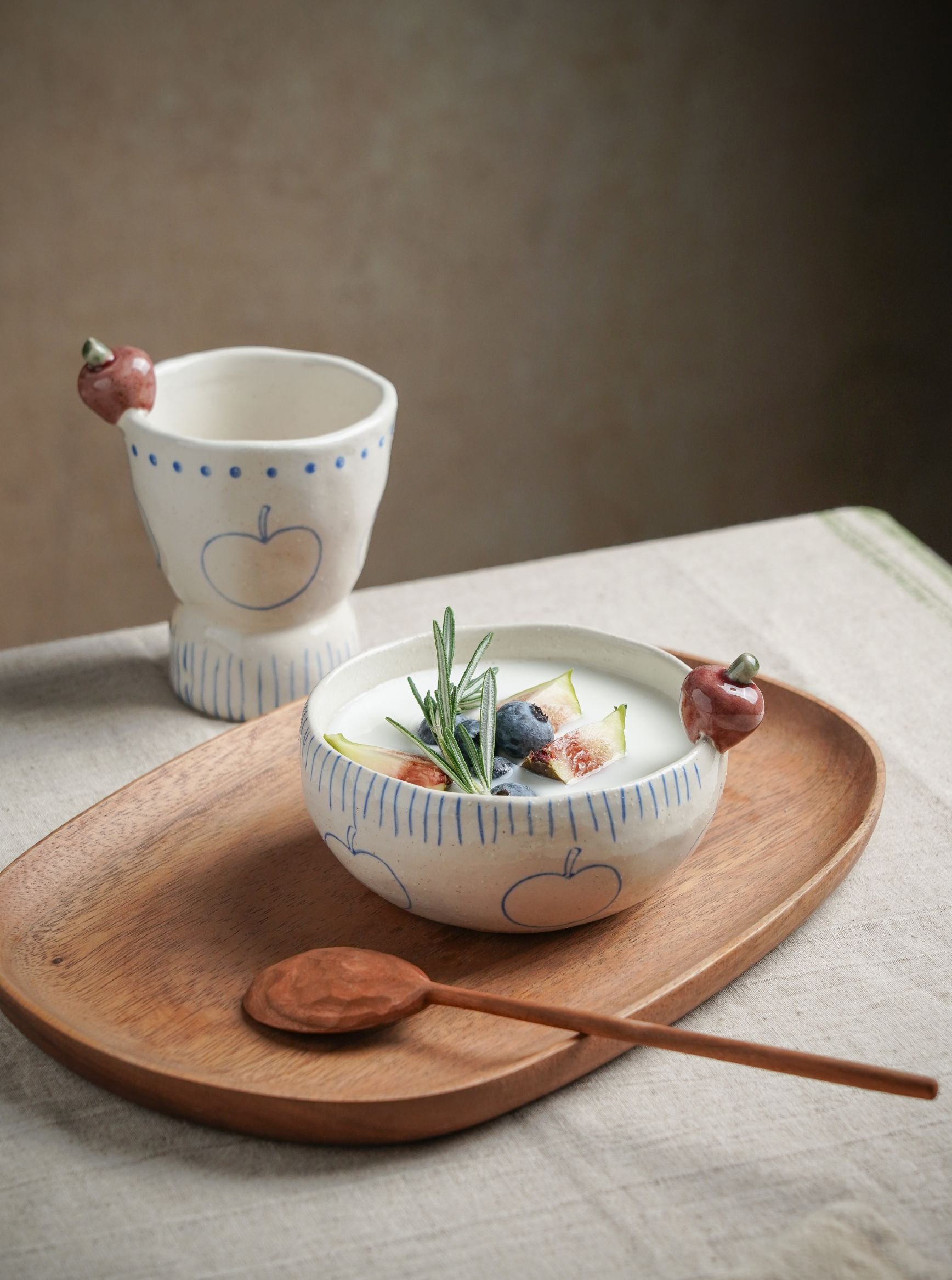 Apple Motif Stoneware Bowl
