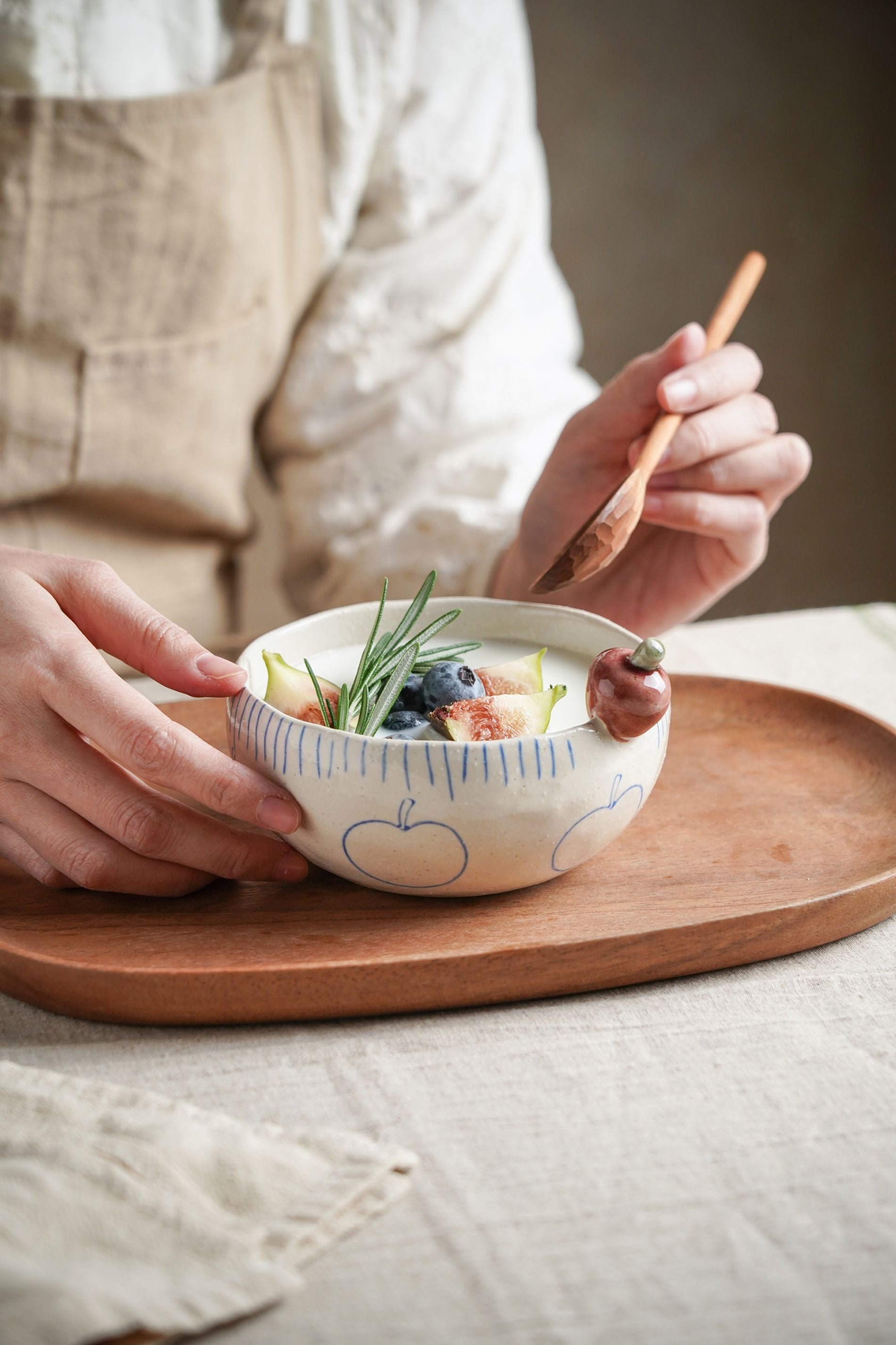 Apple Motif Stoneware Bowl