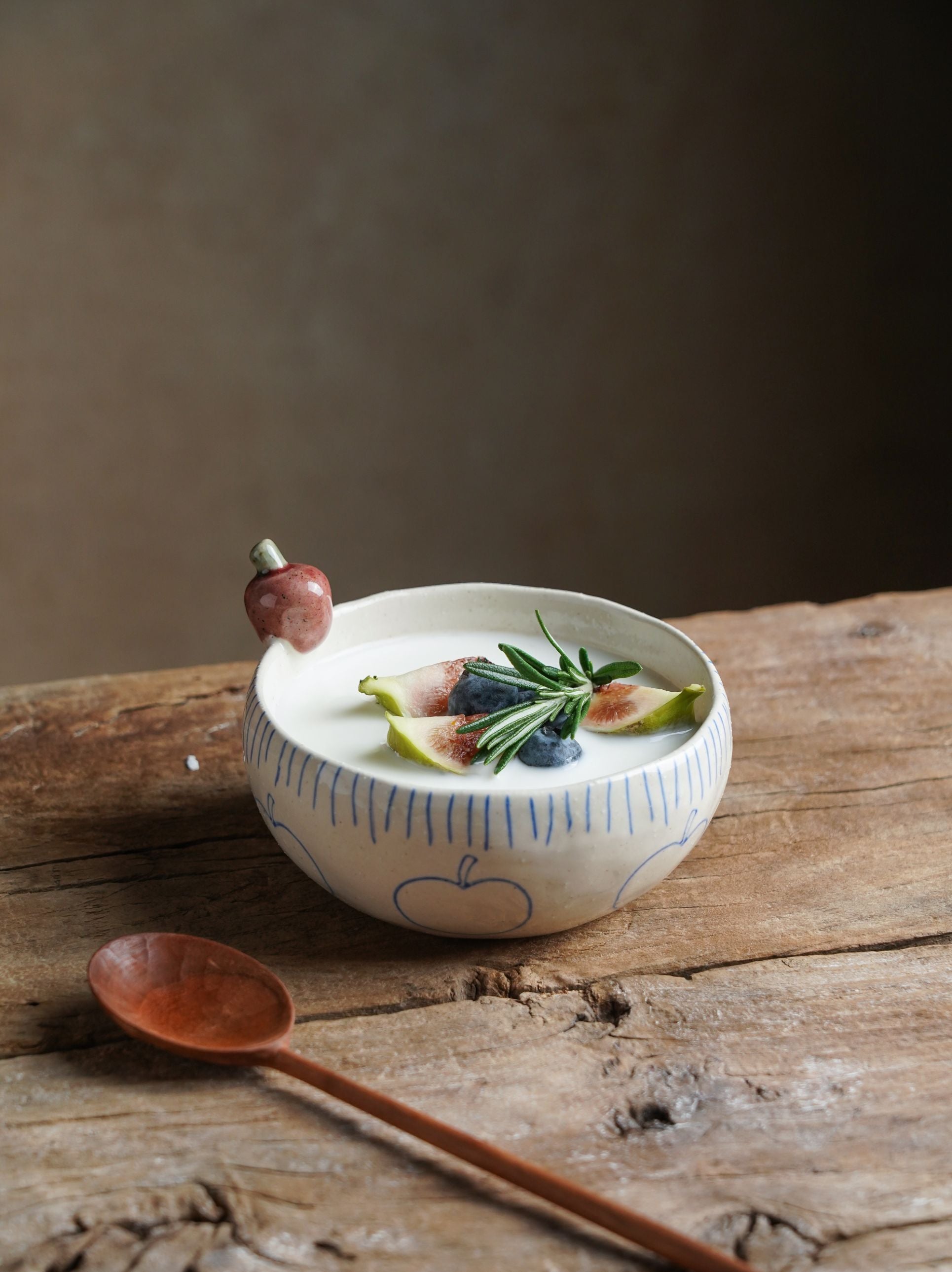Apple Motif Stoneware Set