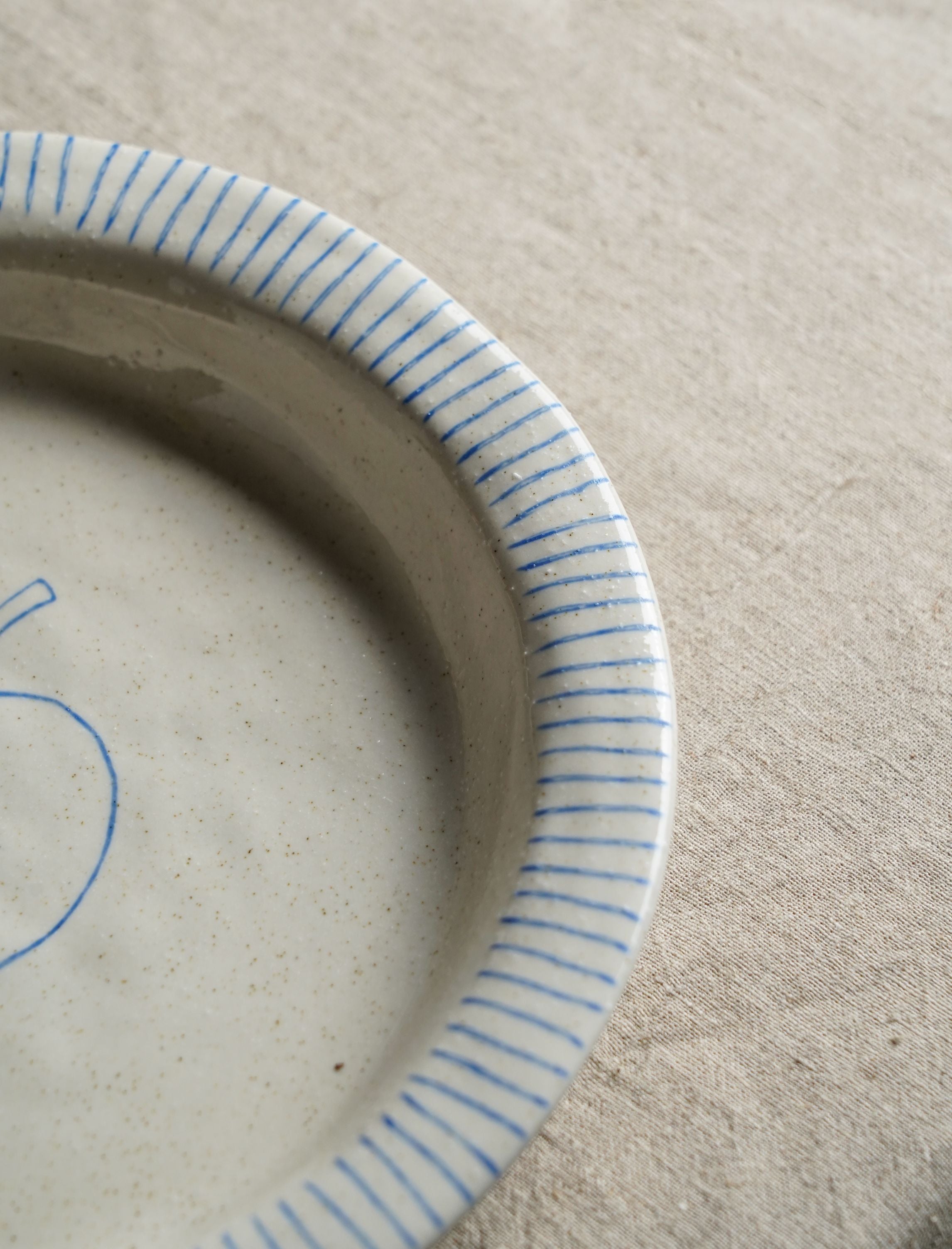 Apple Motif Stoneware Plate