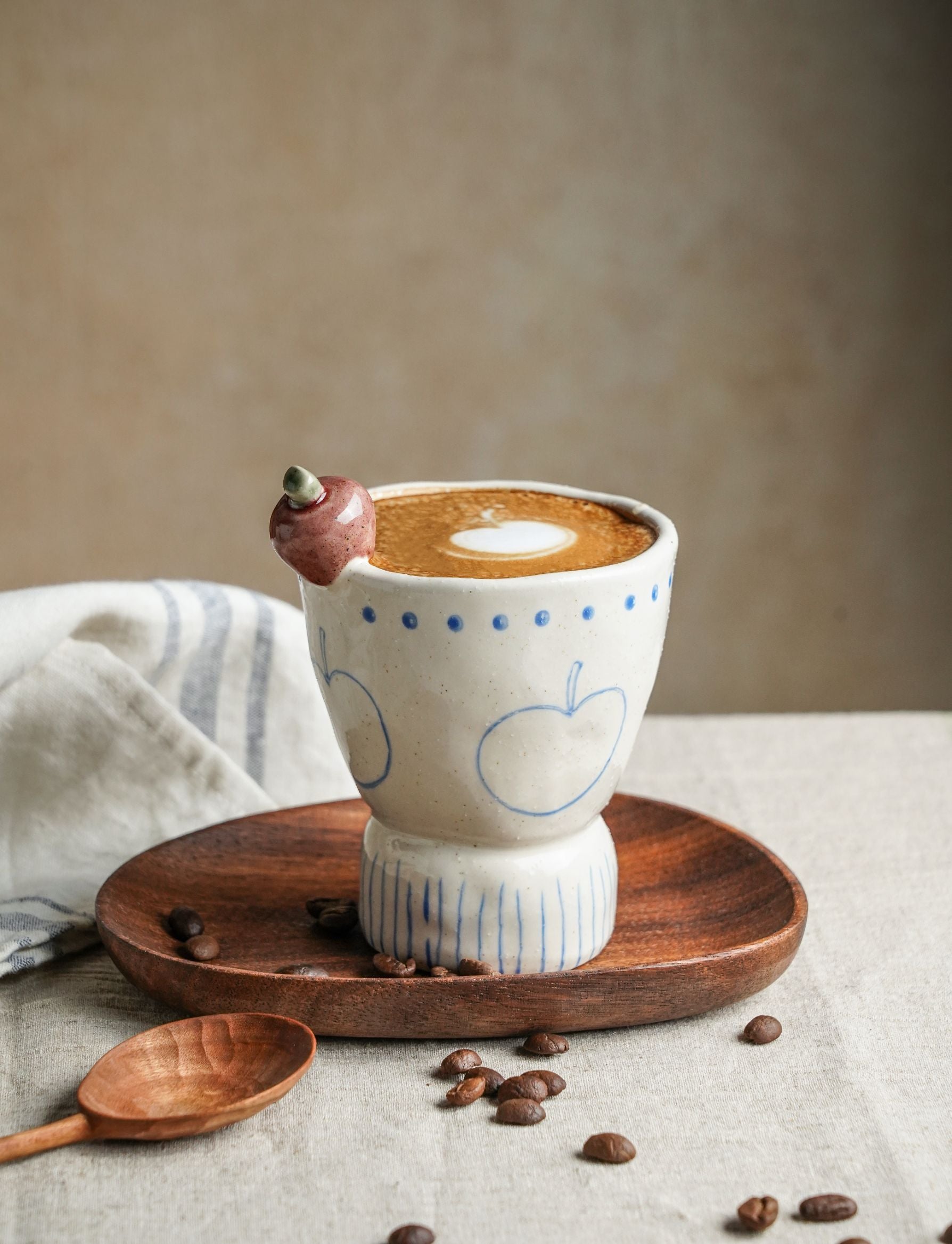 Apple Motif Stoneware Set