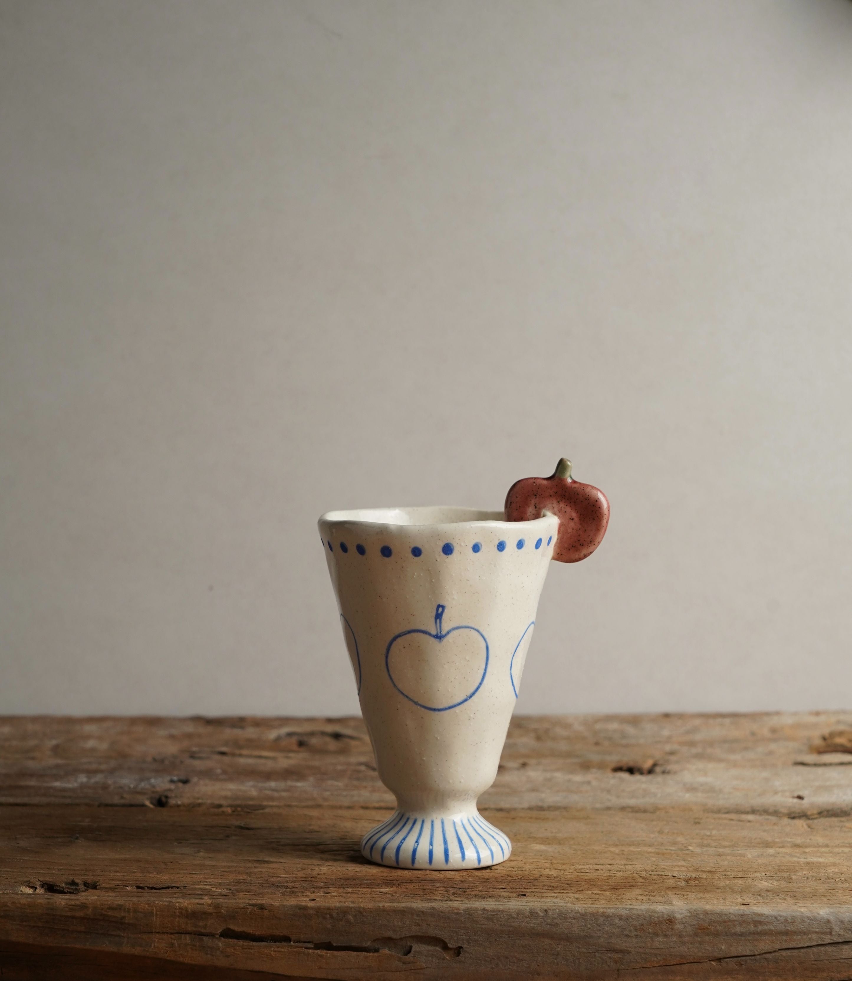 Apple Motif Stoneware Set