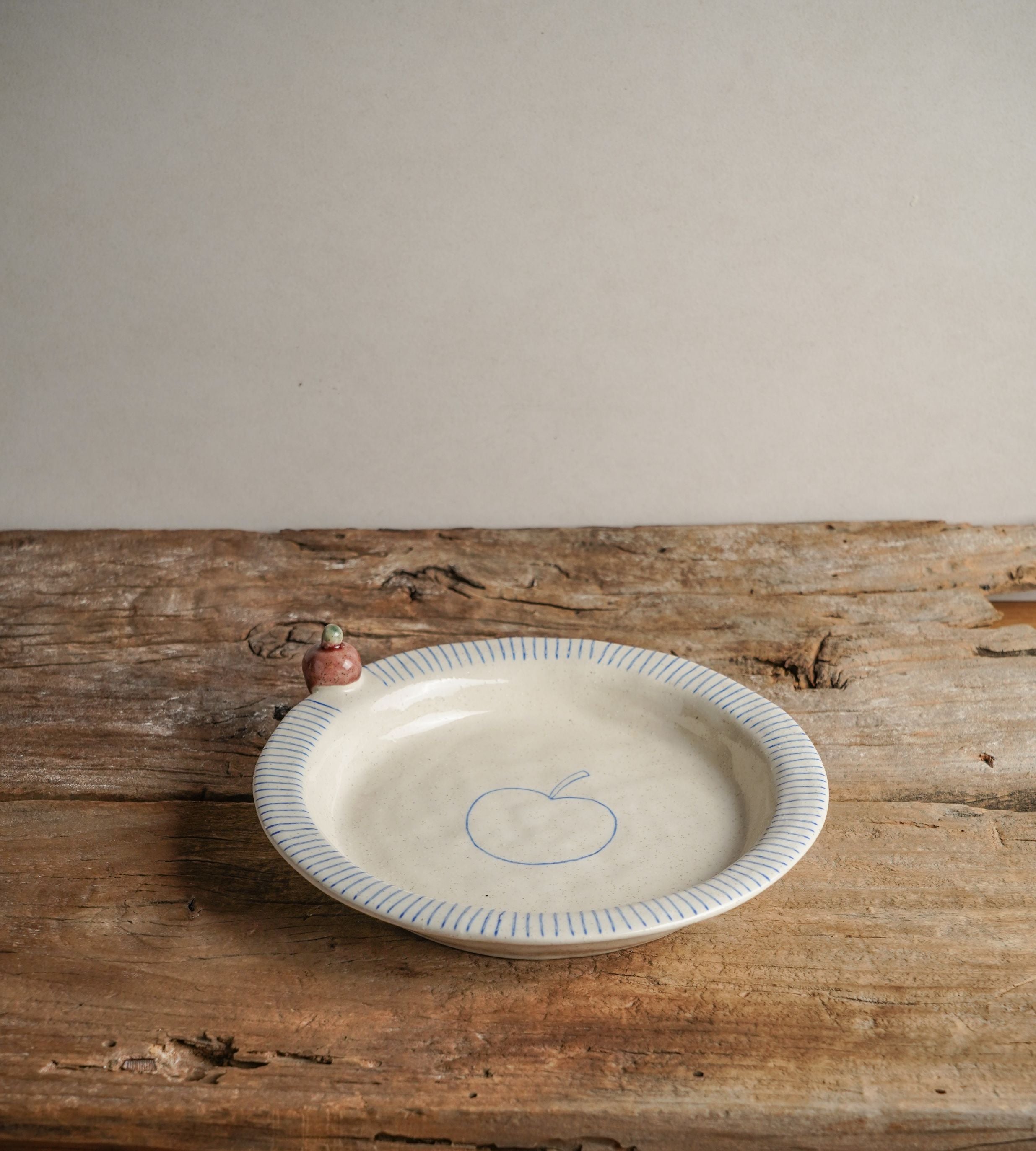 Apple Motif Stoneware Plate