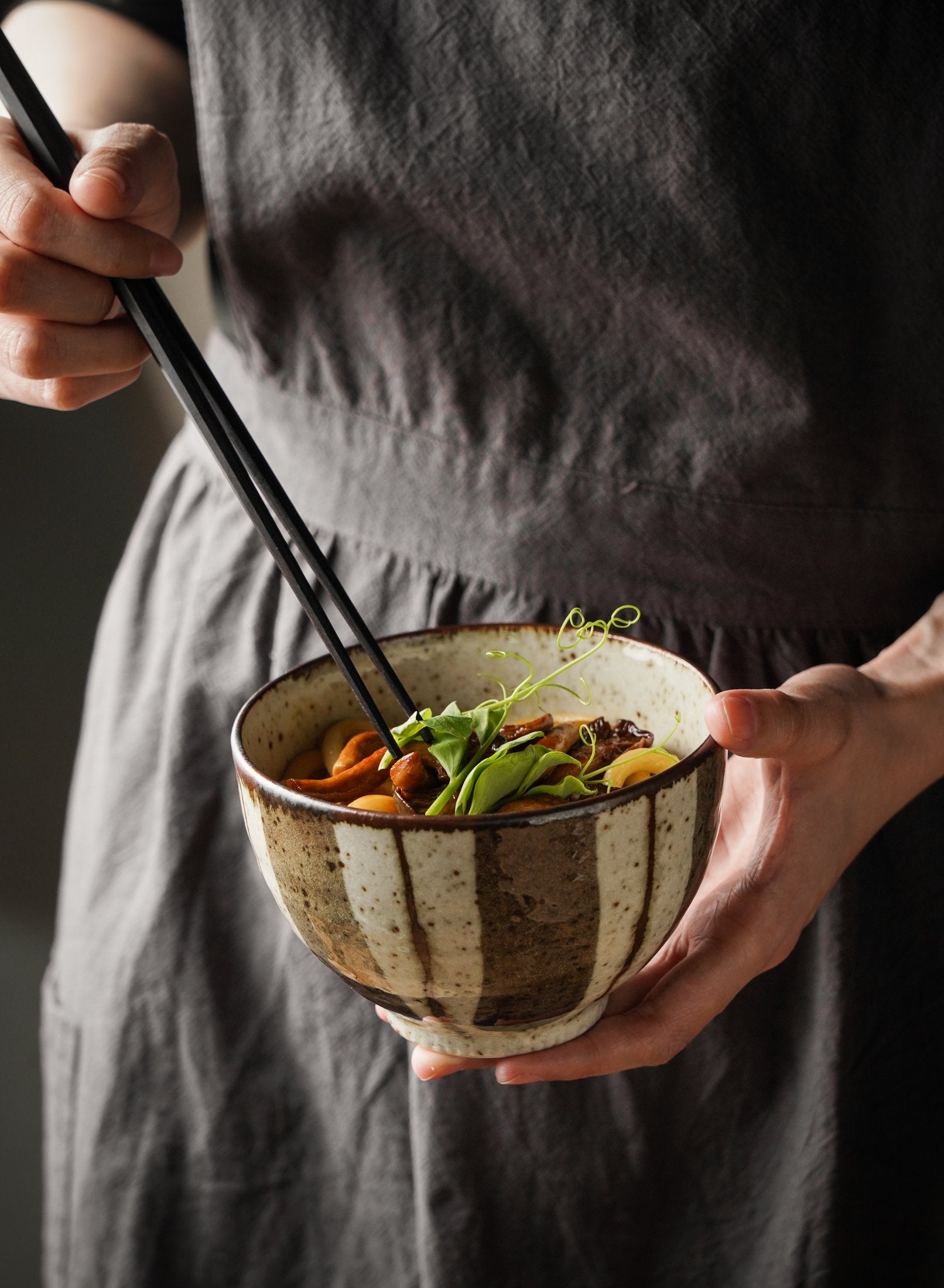 Kiln-Glazed Ten Grass Pattern Bowl