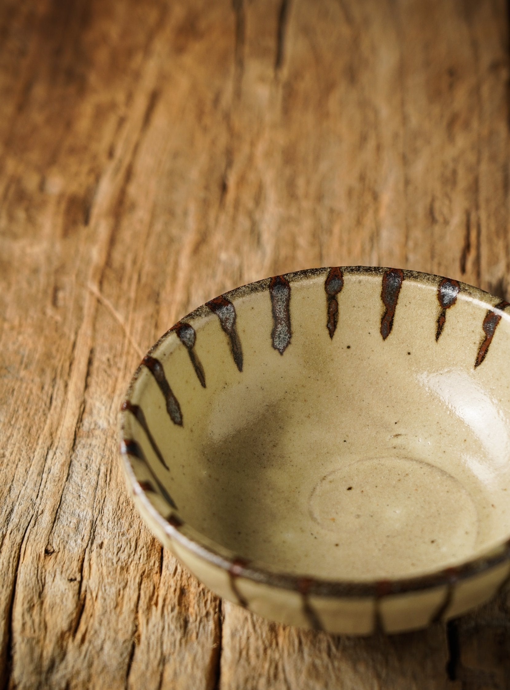 Hand-Glazed Ten Grass Pattern Bowl