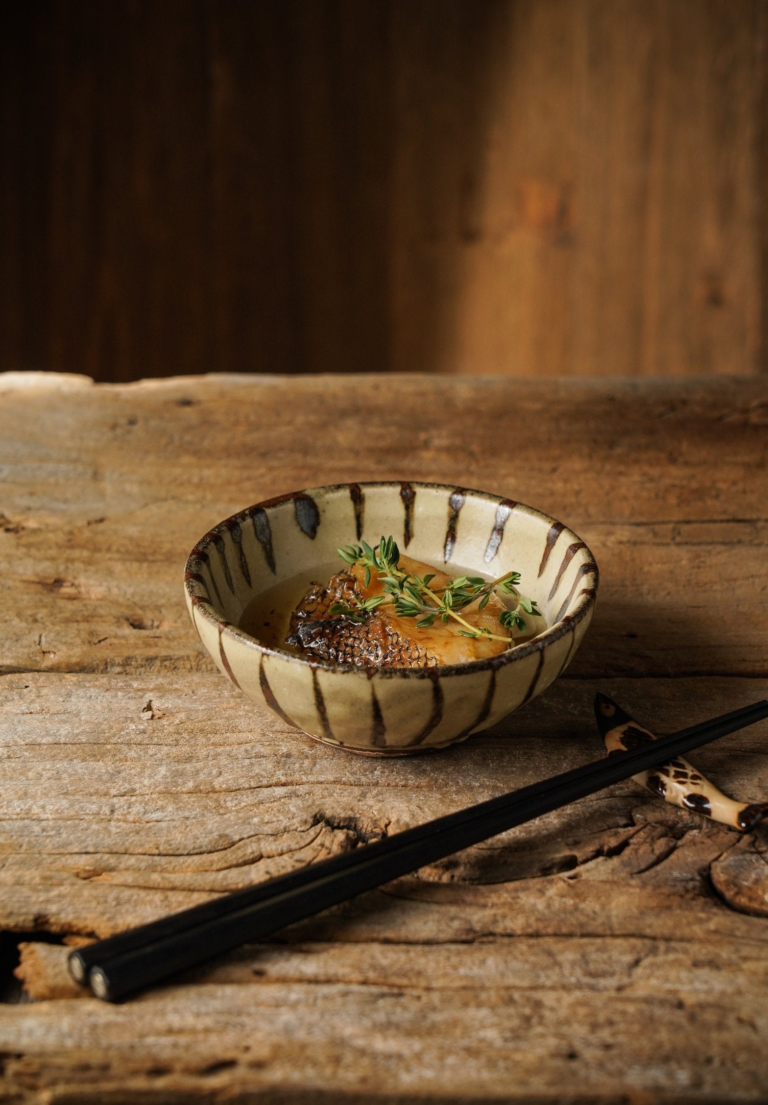 Hand-Glazed Ten Grass Pattern Bowl