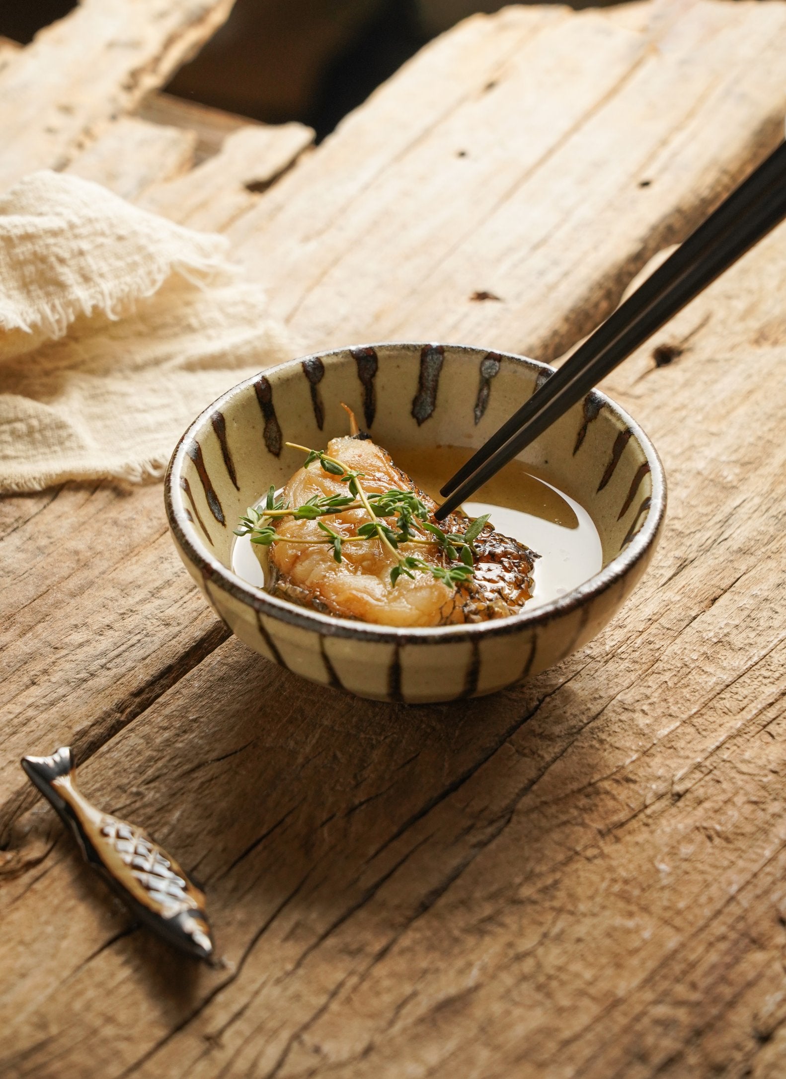 Hand-Glazed Ten Grass Pattern Bowl