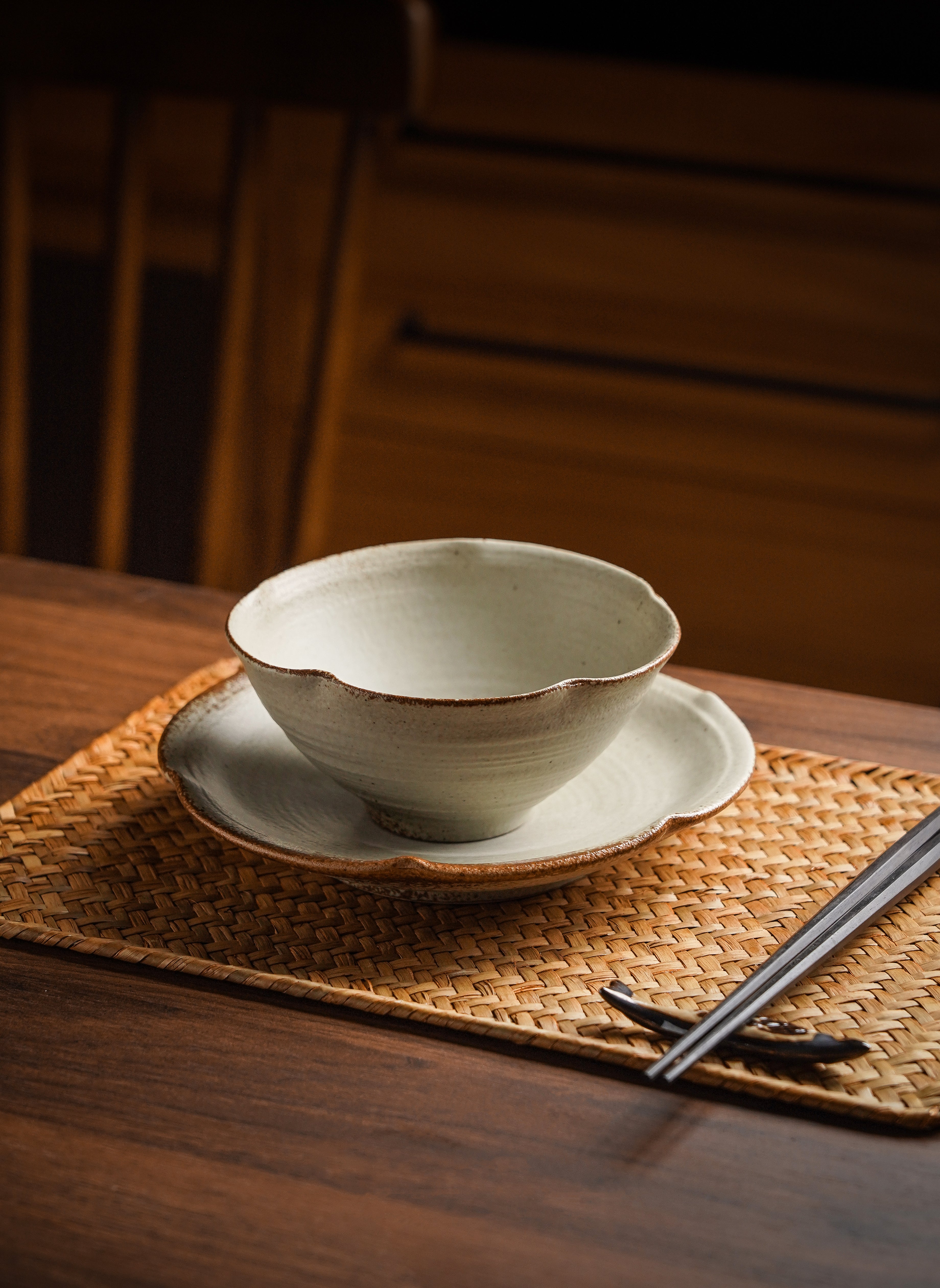 Rustic Scalloped Bowl & Plate Set