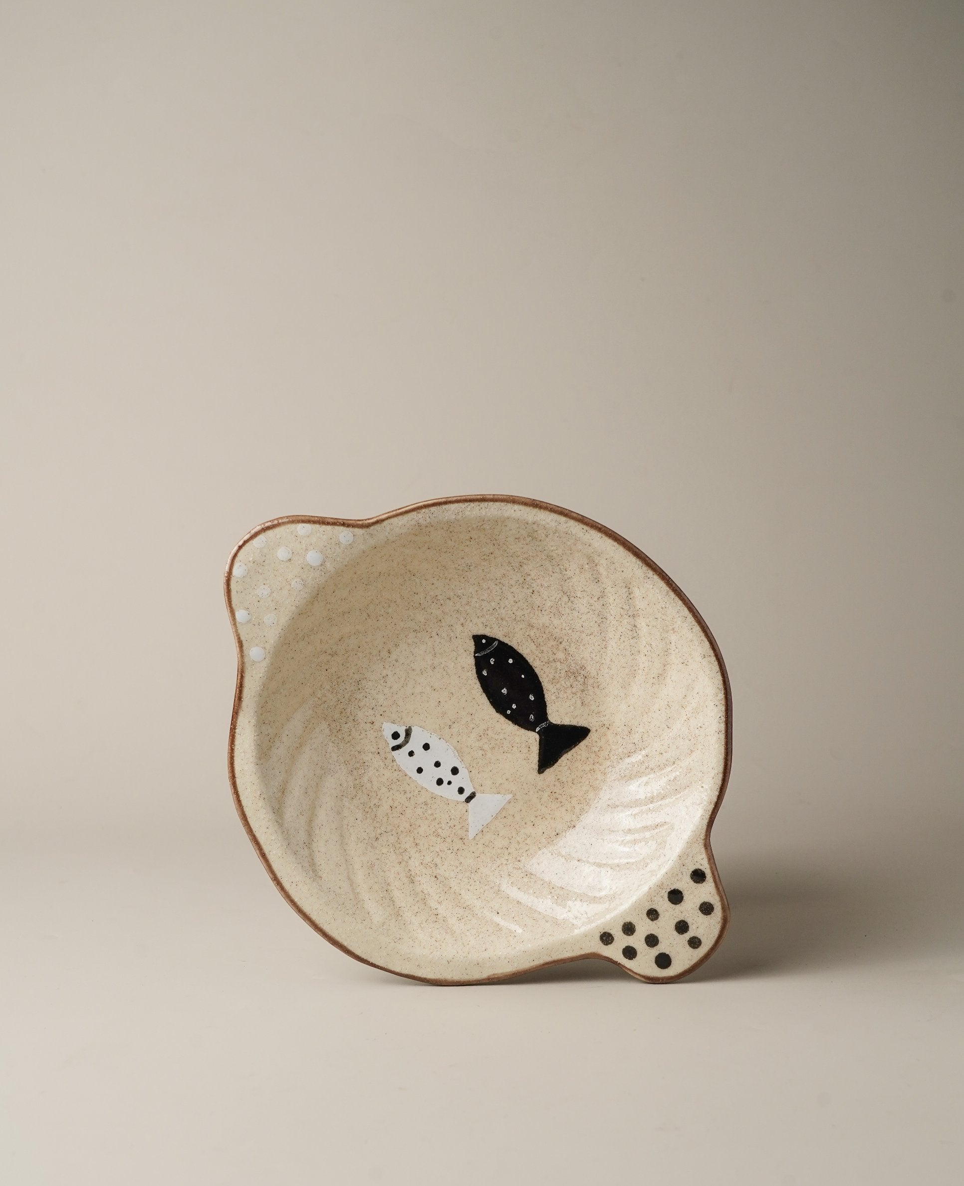Fish Motif Shallow bowl