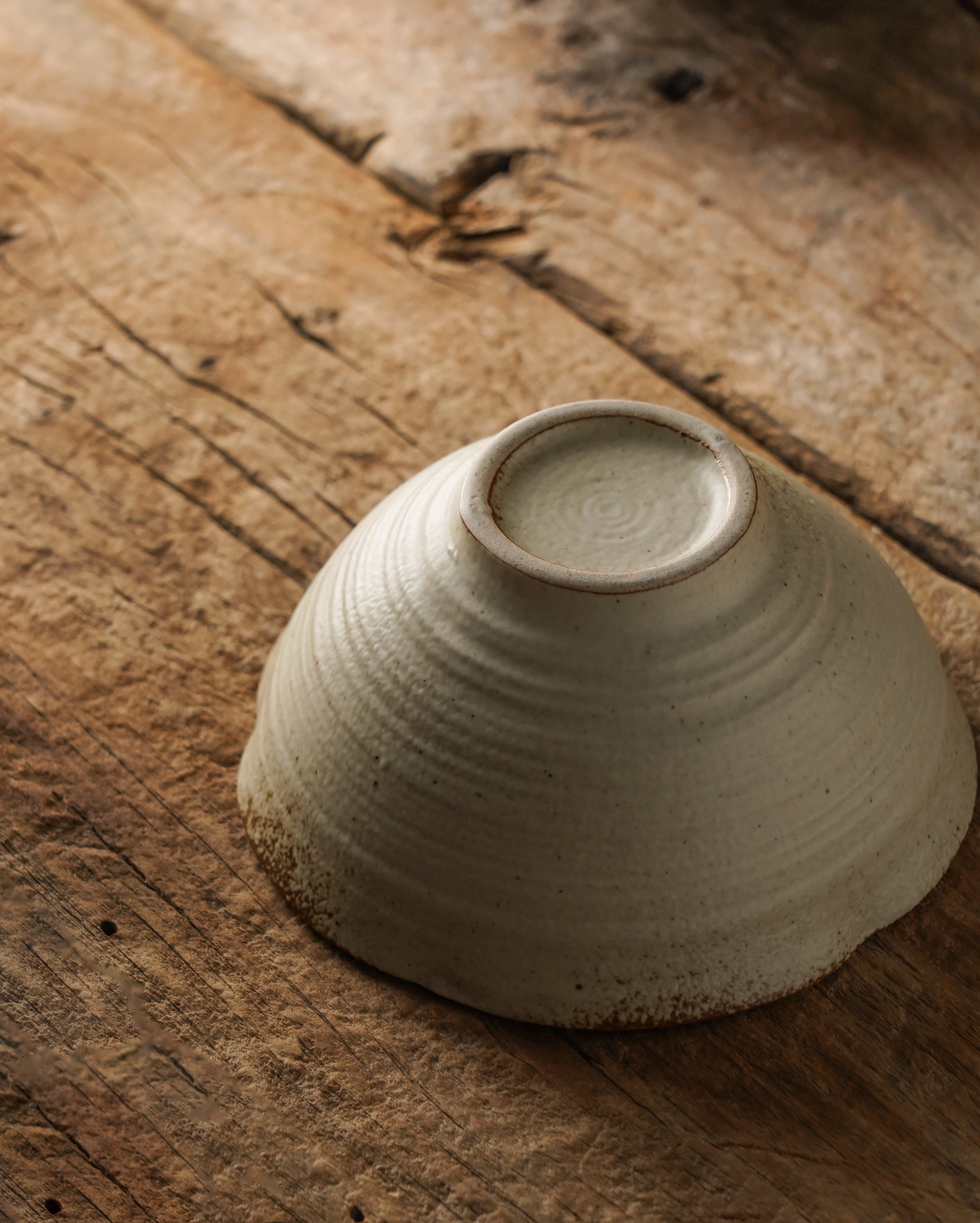 Rustic Scalloped Bowl & Plate Set