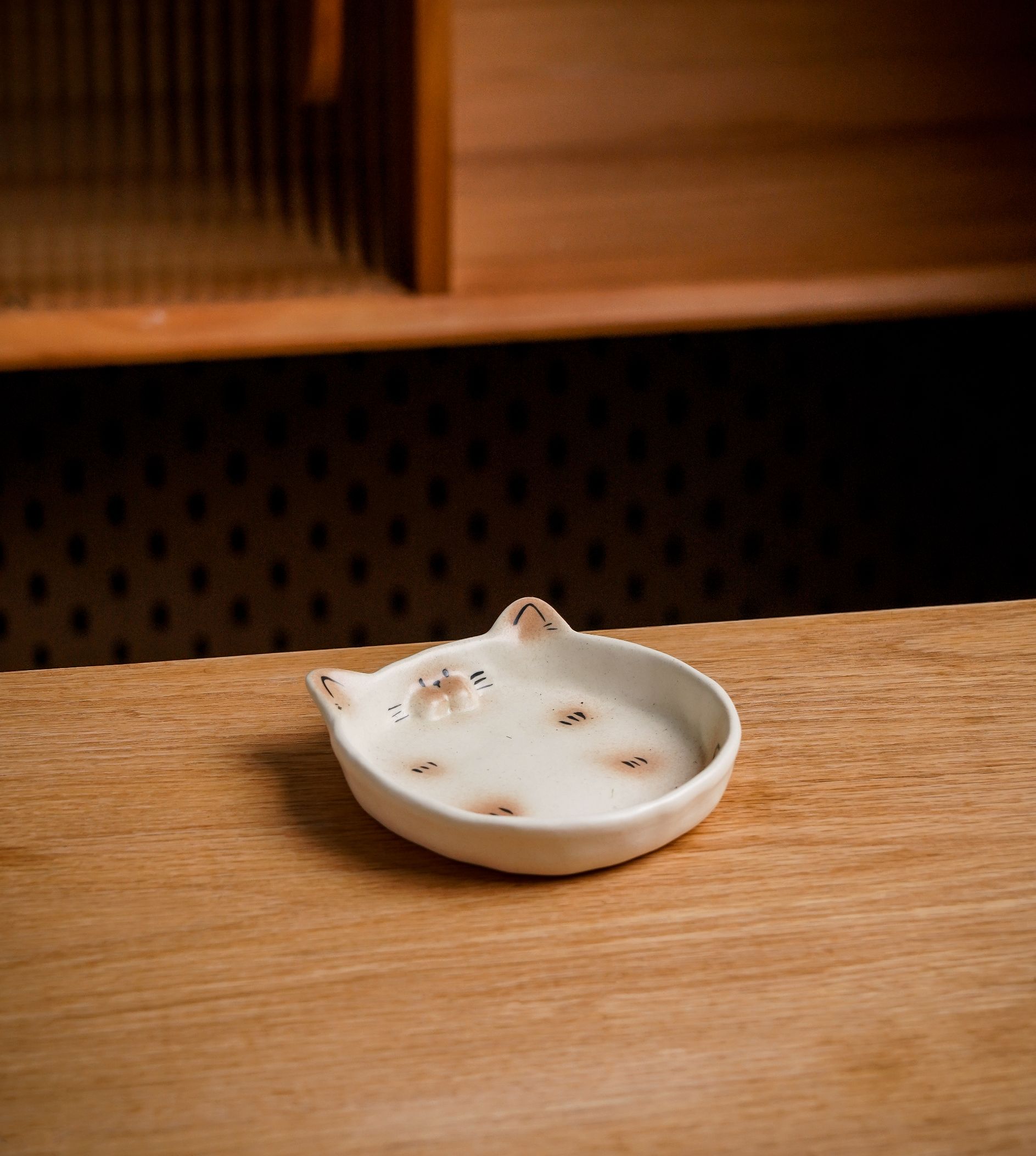 CAT NAP — Paw Side Dish