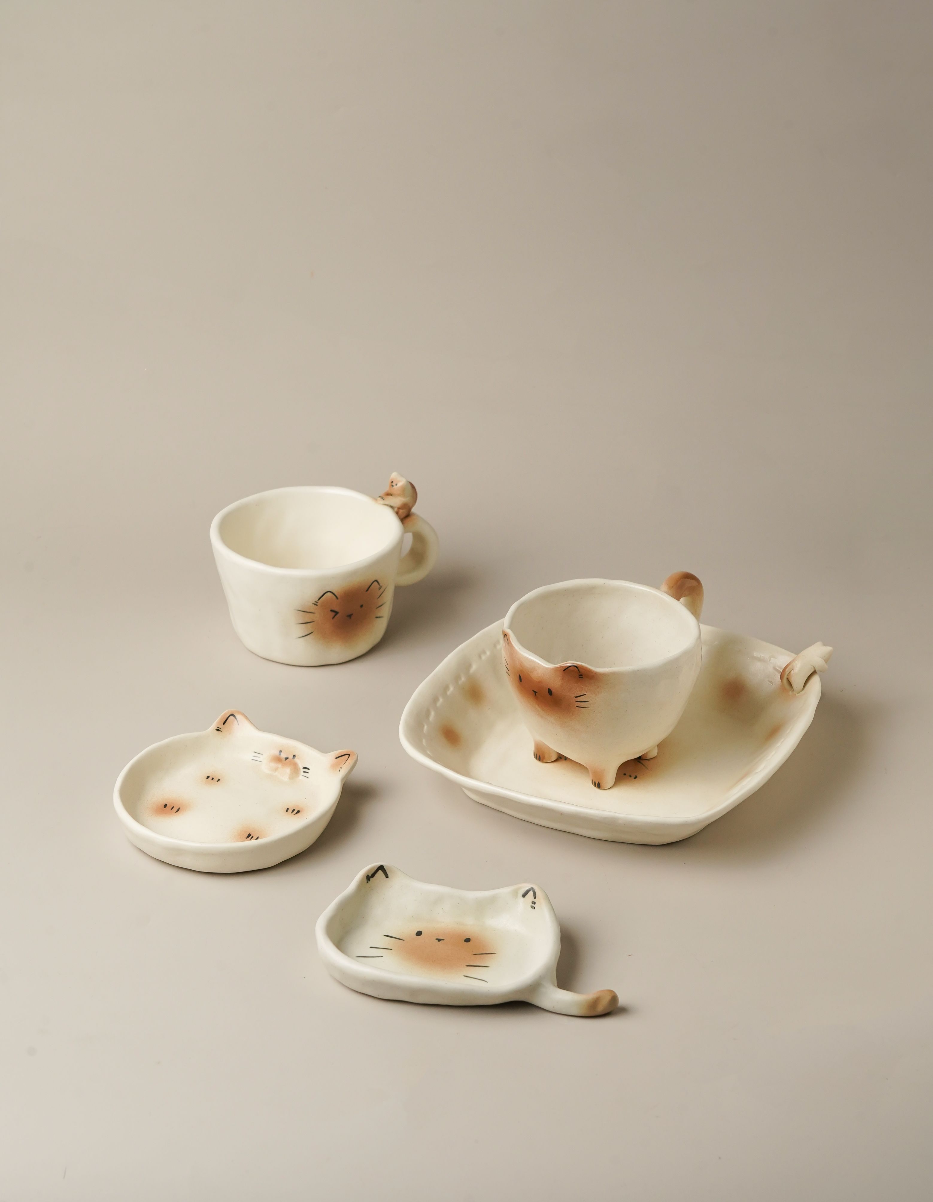 CAT NAP — 5-Piece Stoneware Set
