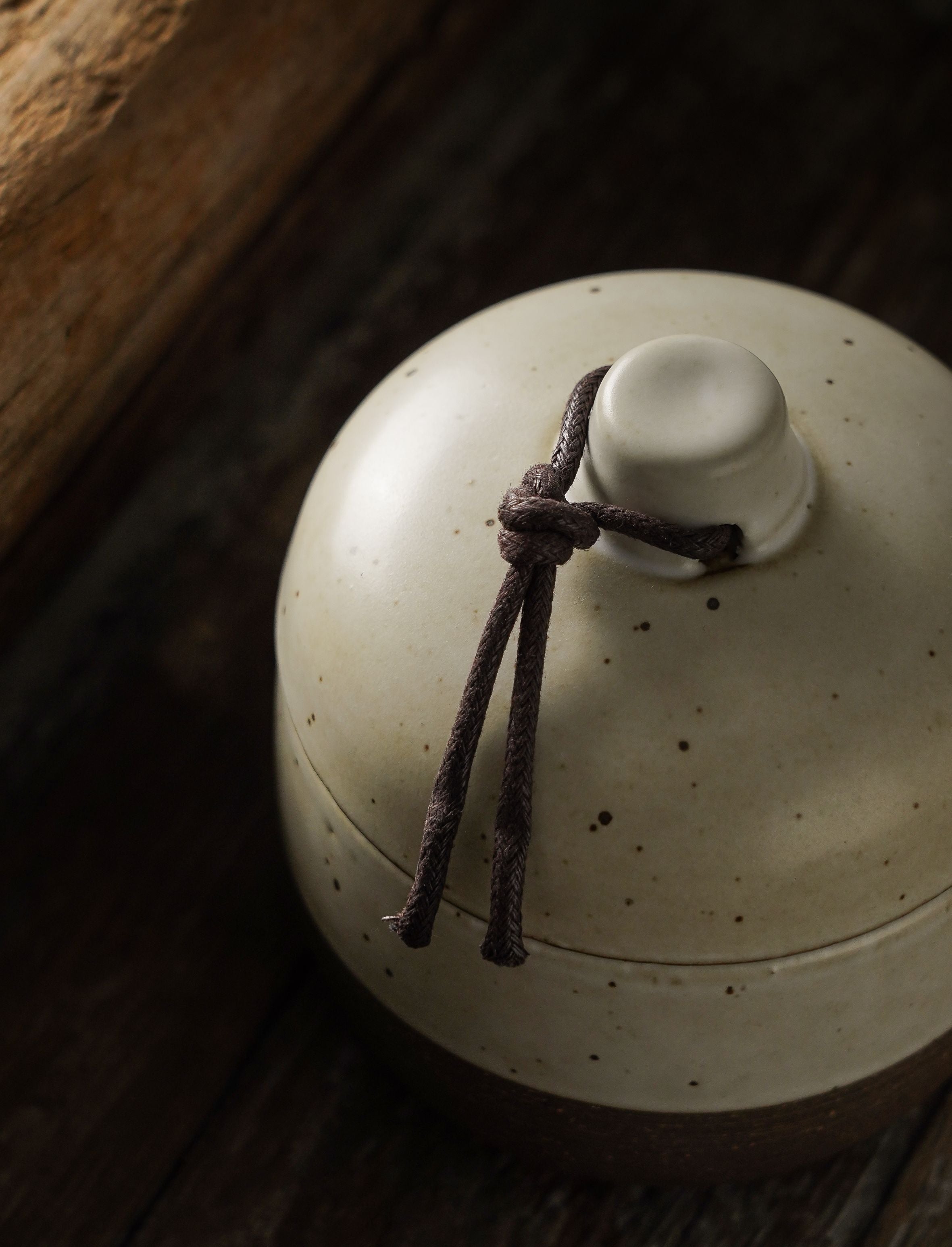 Stoneware Covered Soup Bowl