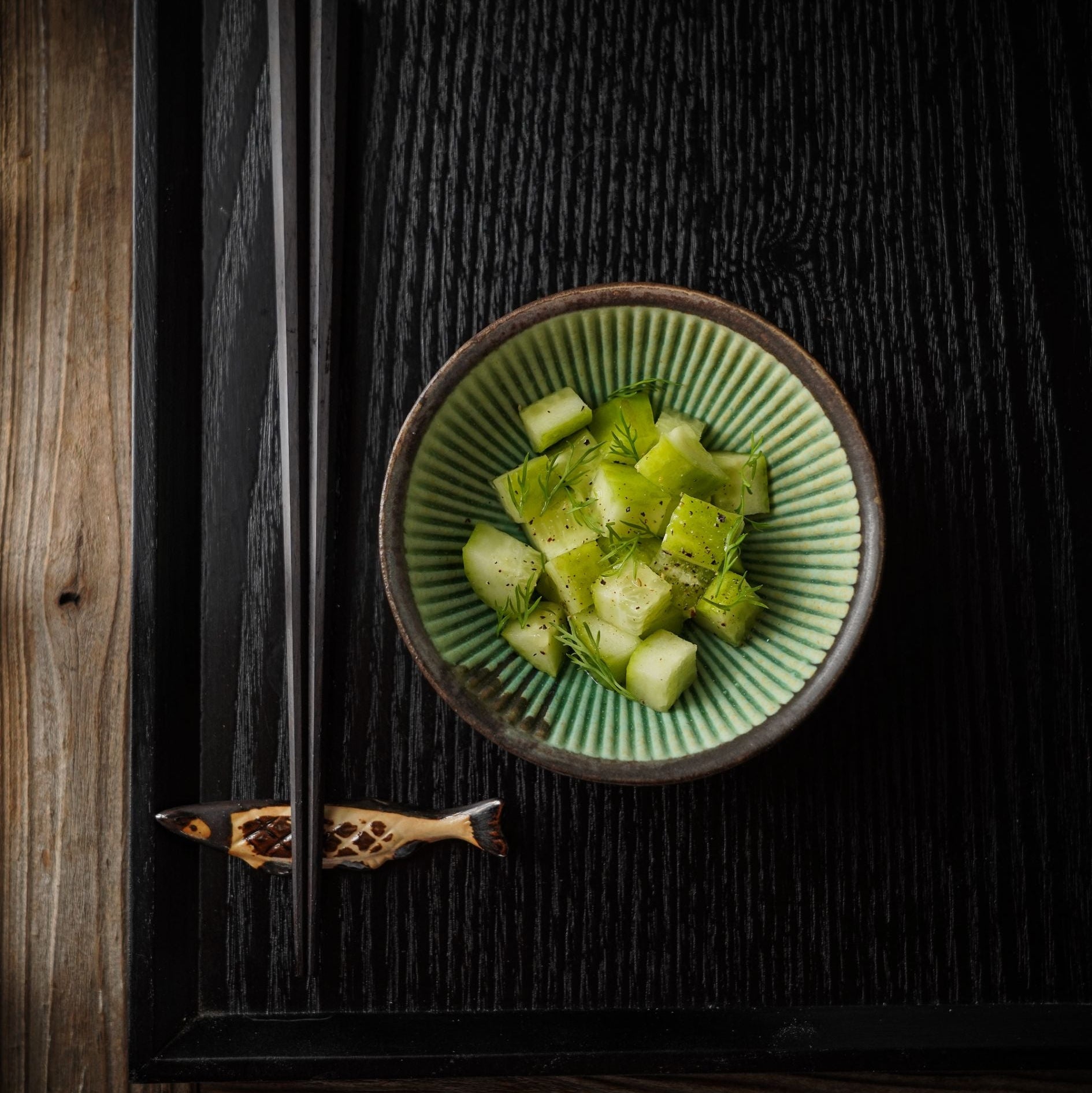 Ribbed Stoneware Serving Bowl