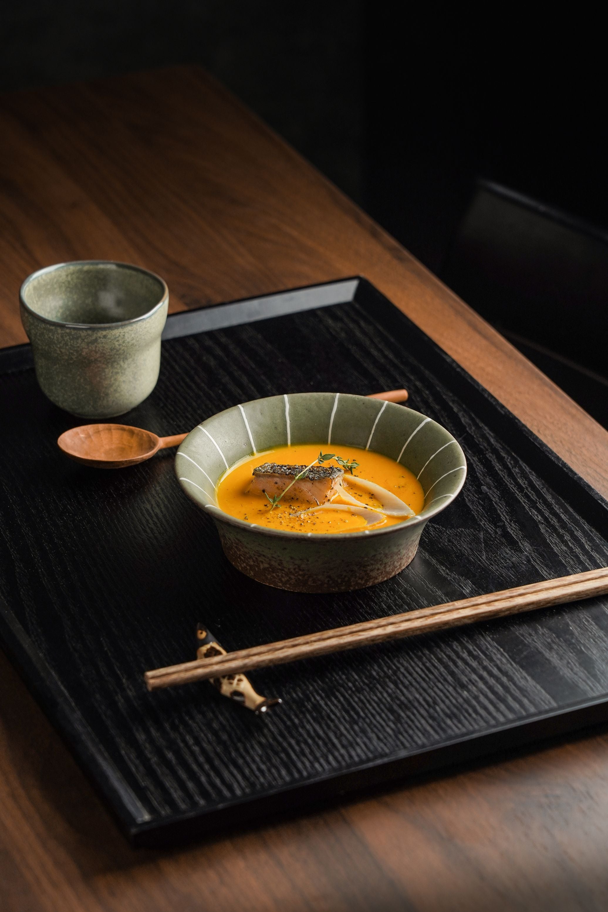 Glazed Ribbed Stoneware Bowl