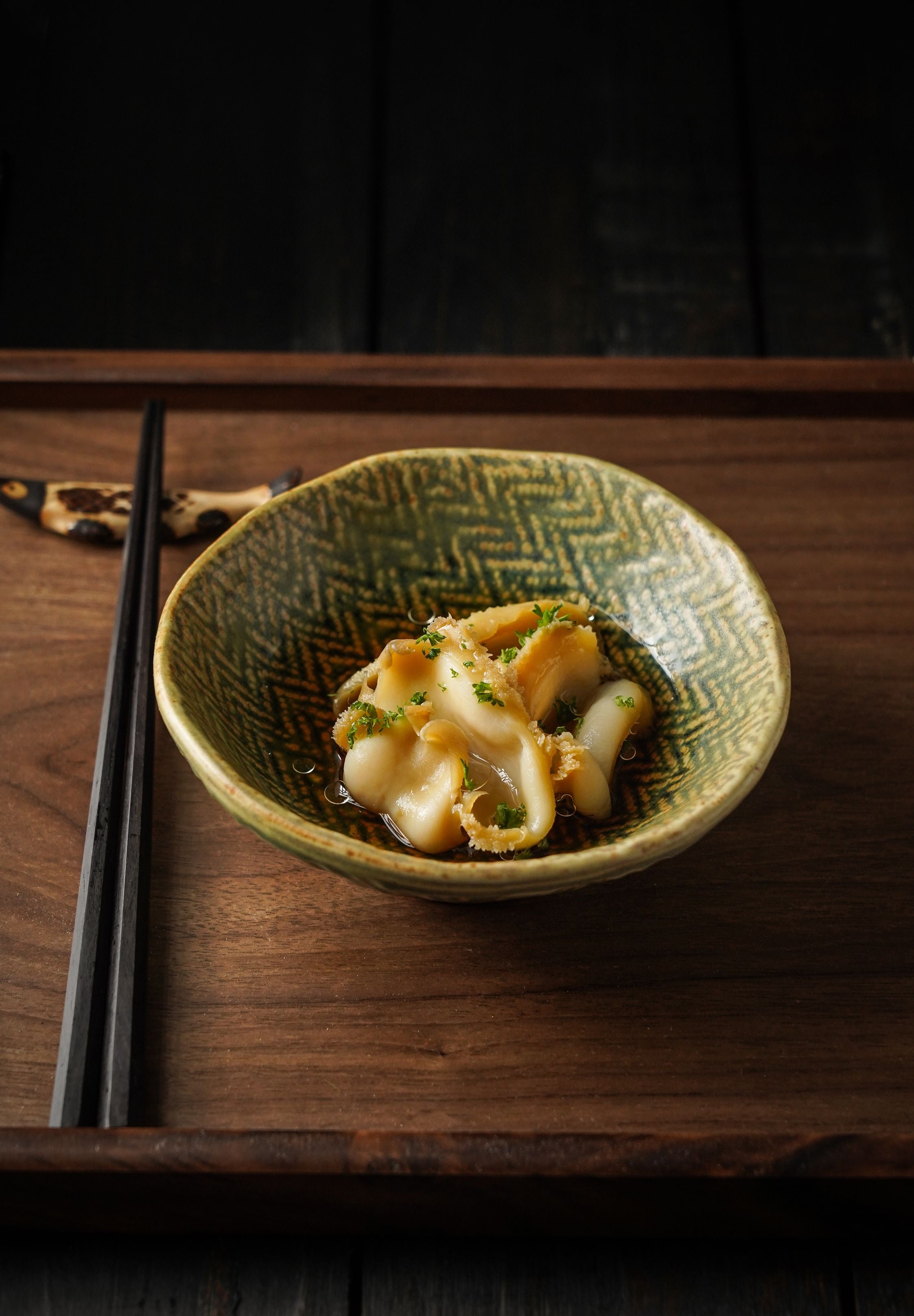 Ribbed Stoneware Serving Bowl