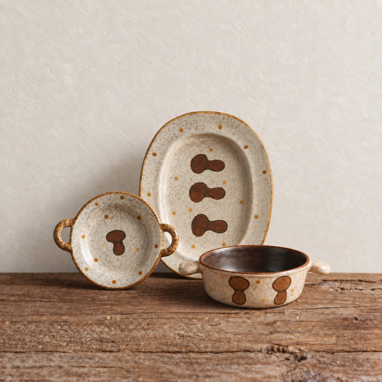 Mushroom Stoneware Plate & Bowl Set