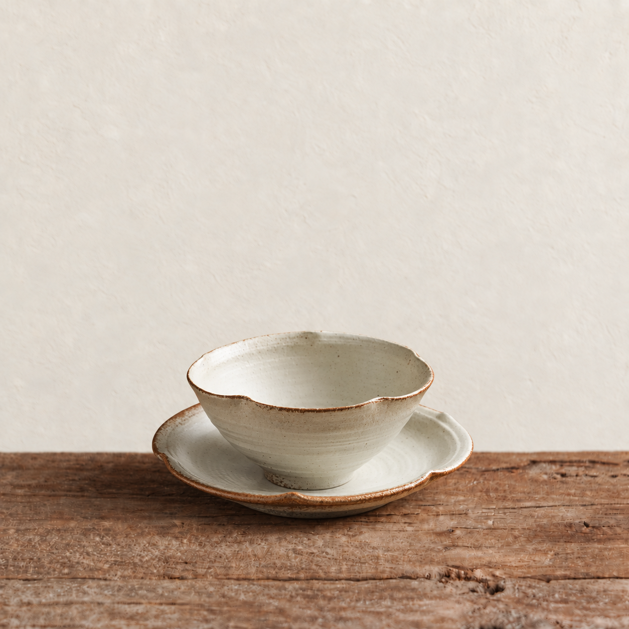 Rustic Scalloped Bowl & Plate Set